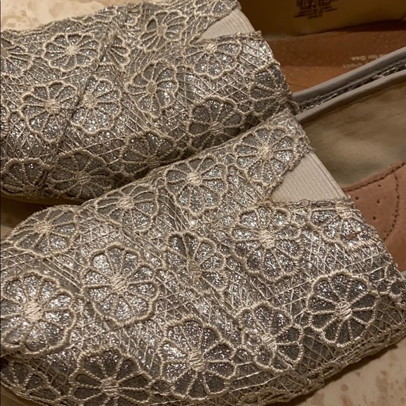 Sparkly silver Toms flats - Picture 2 of 5
